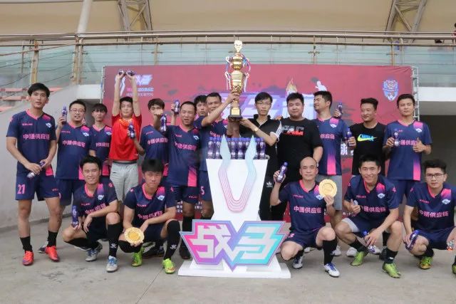 文班亚马31+12+6+6马刺胜步行者 尼克斯克骑士