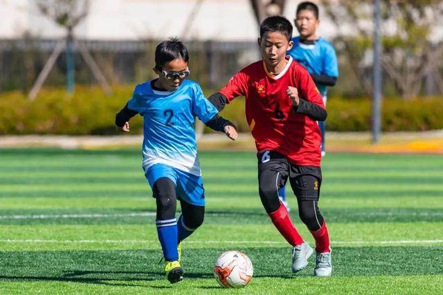 记者谈老佛爷金球奖言论：他患有梅西恐惧症